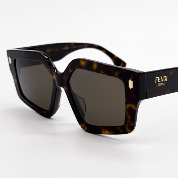NEW FE40162F 52E GEOMETRIC WOMEN SUNGLASSES FENDI - Picture 1 of 10